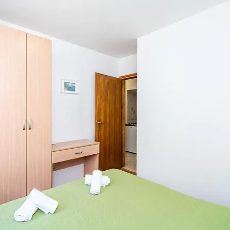 With Terrace Appartement