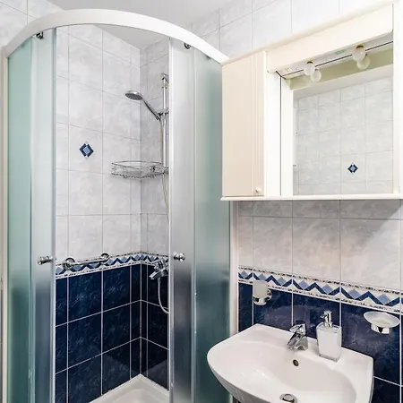 With Terrace Appartement